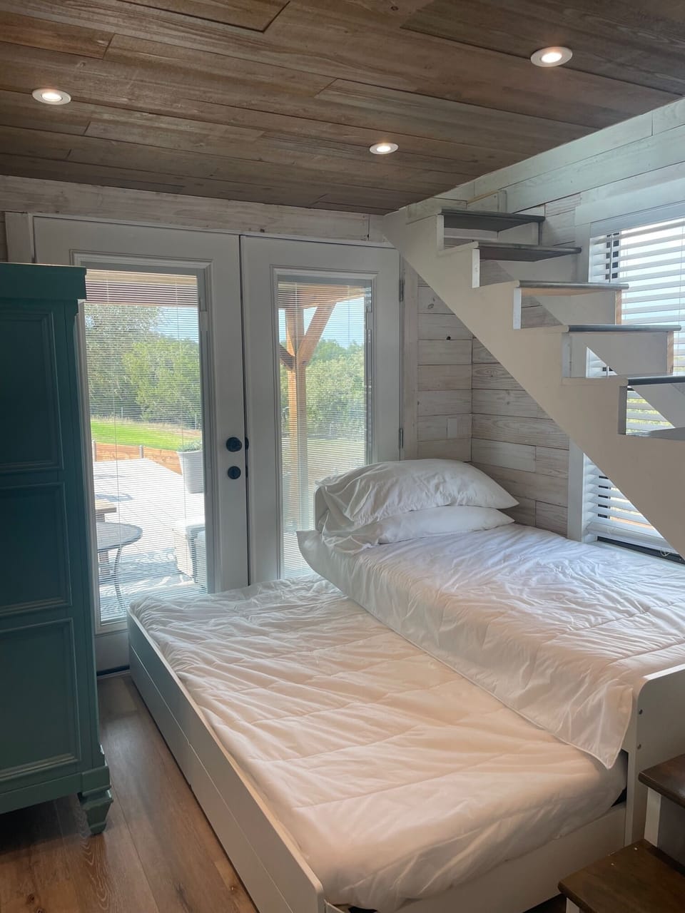 2nd bedroom downstairs
