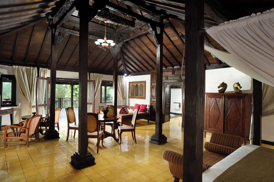 Arum Mountain Villa | Minibar, in-room safe, individually decorated, individually furnished