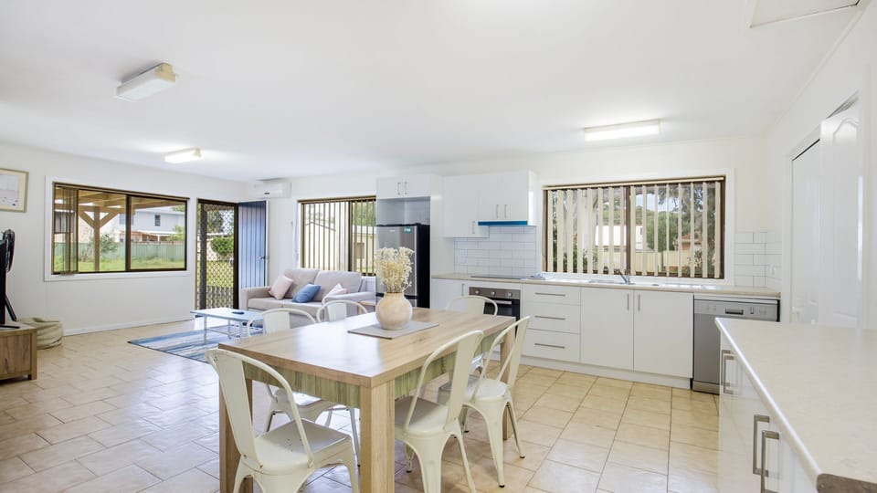 Fantastic chef's kitchen for preparing gourmet meals