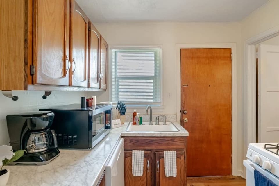 Kitchen sink