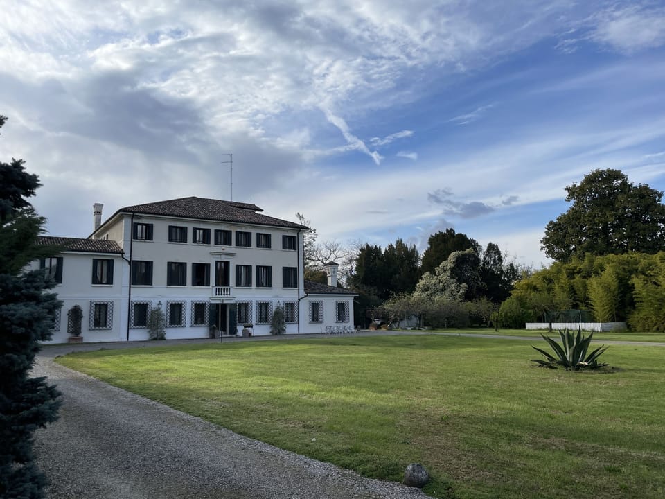 View of the Historic Villa where the apartment is located (last floor). 