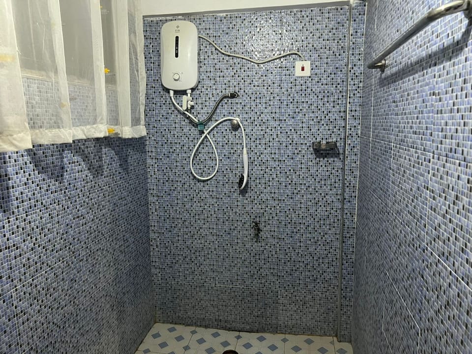 Deluxe Room | Bathroom