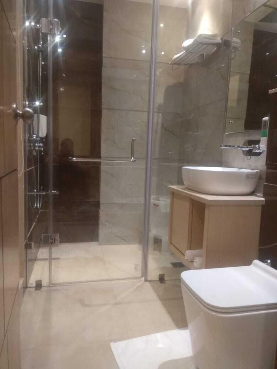 Free toiletries, hair dryer