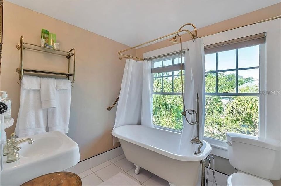 Claw Foot Tub with Shower