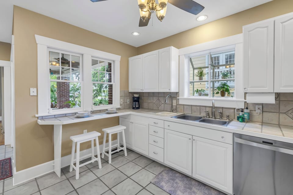 Kitchen (2)