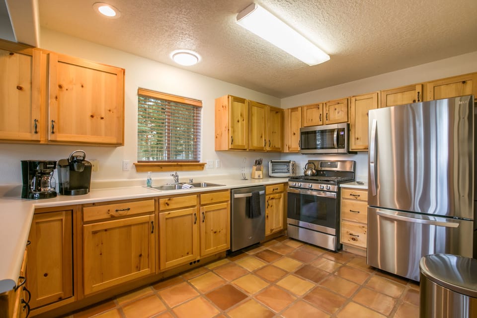 Both keurig and regular coffee pots are provided as well as everything you need to get started preparing meals together