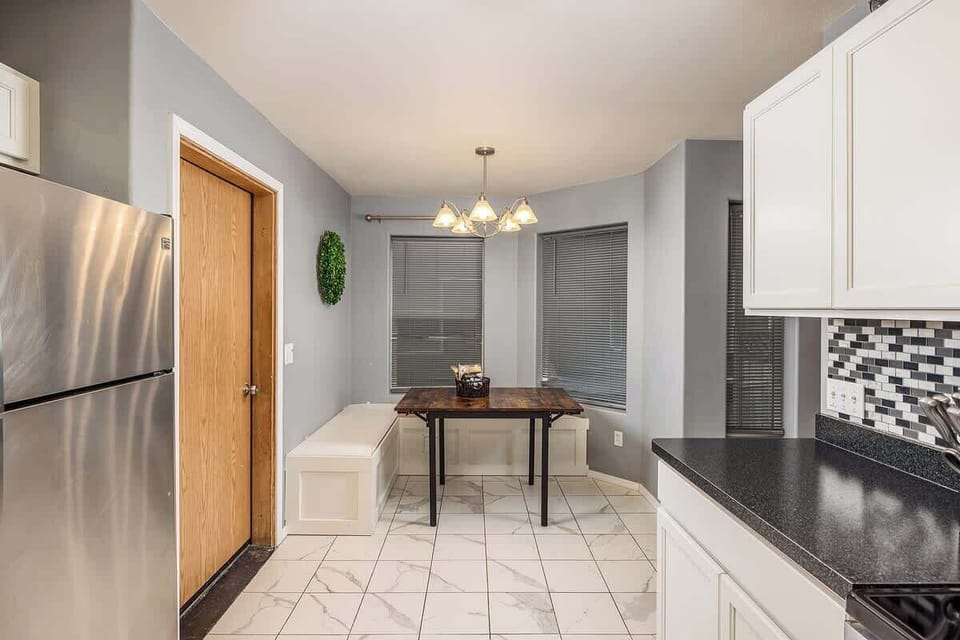Kitchen Breakfast Nook