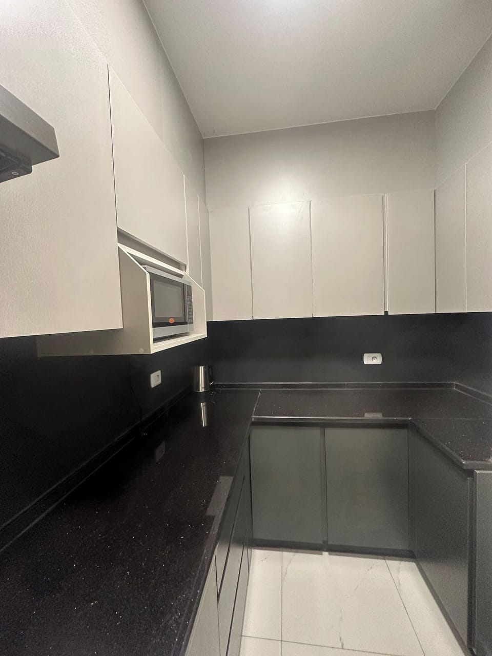 Apartment, 2 Bedrooms, Accessible, Smoking | Interior