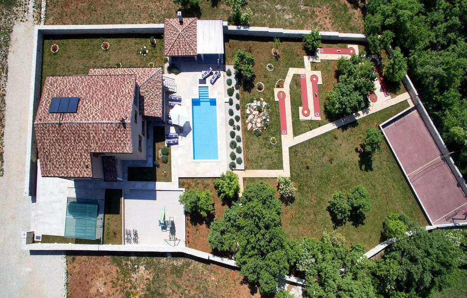 pool