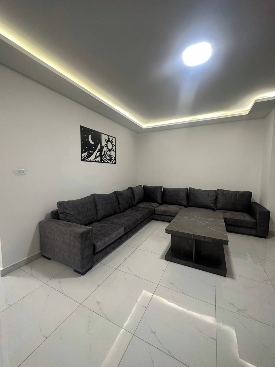 Apartment, 2 Bedrooms, Accessible, Smoking | Interior