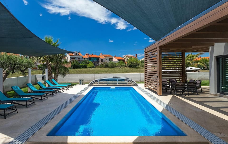 pool