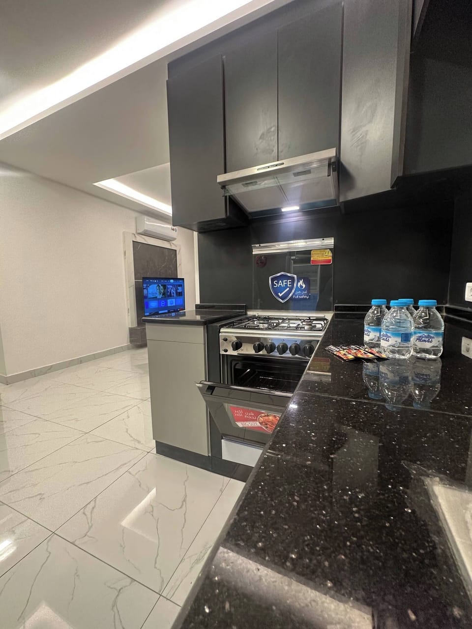 Apartment, 2 Bedrooms, Accessible, Smoking | Interior