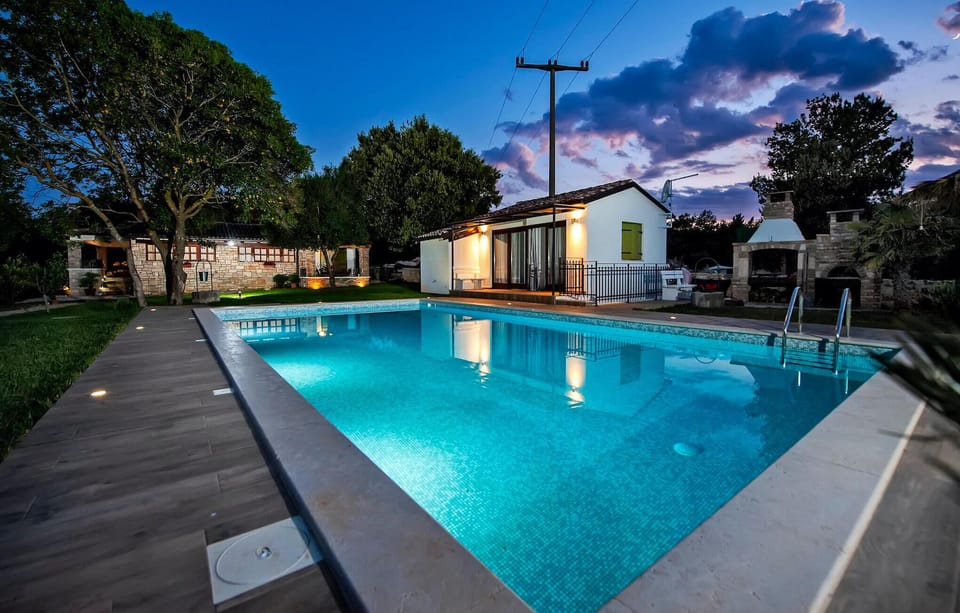 pool