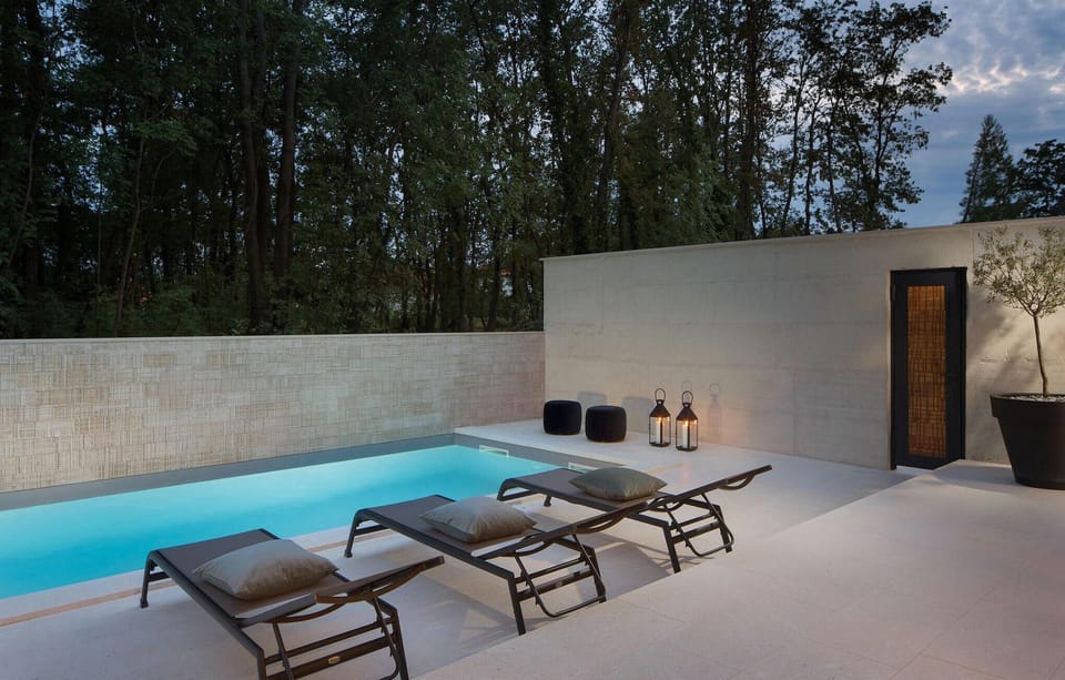 pool