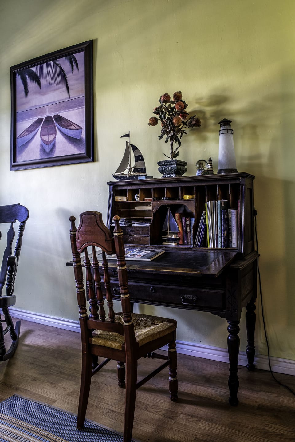 Studio Canal View Suite 1 | In-room business center