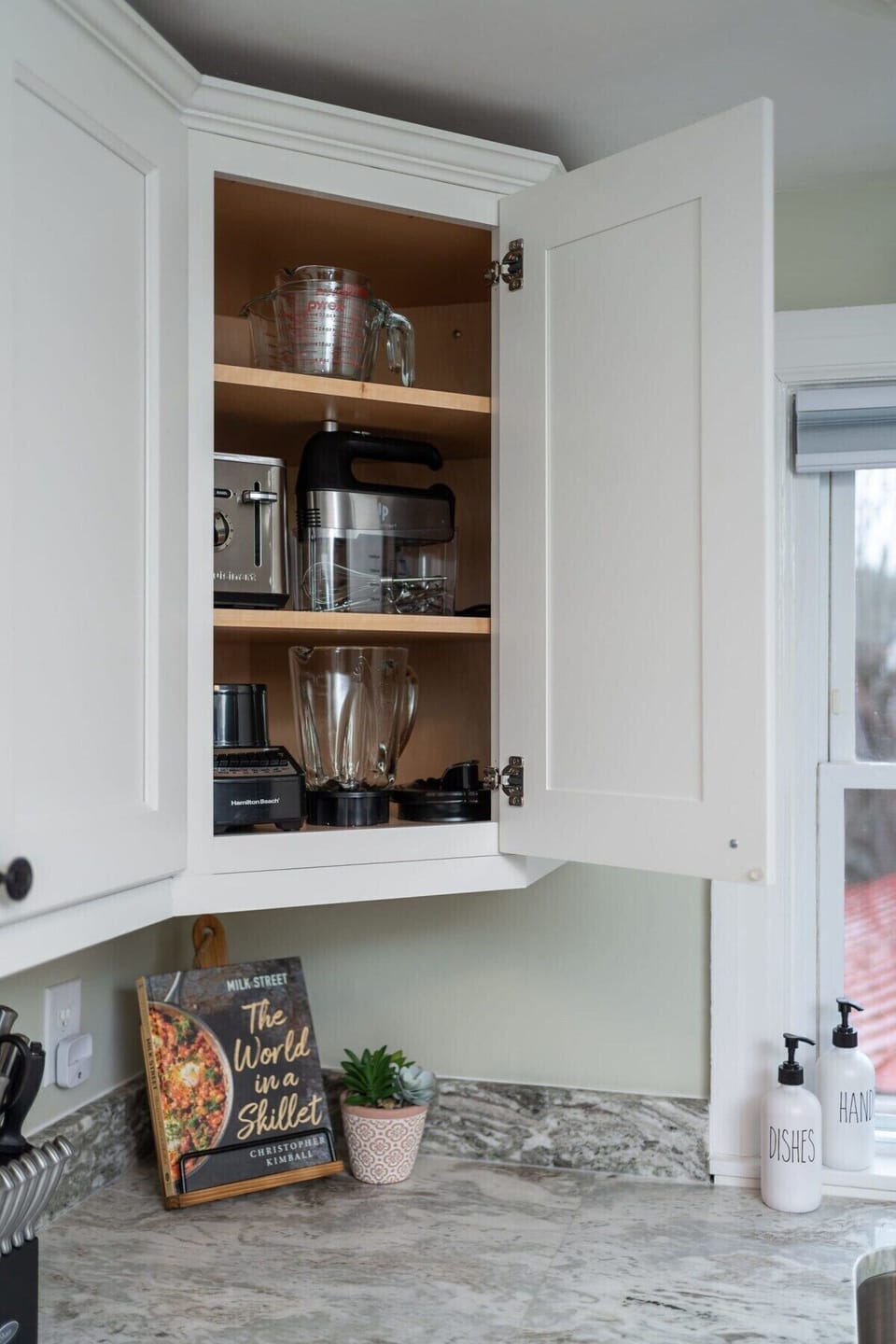 Plenty of appliances.