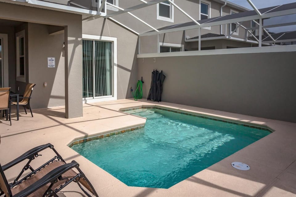 Pool Deck
Pool faces West