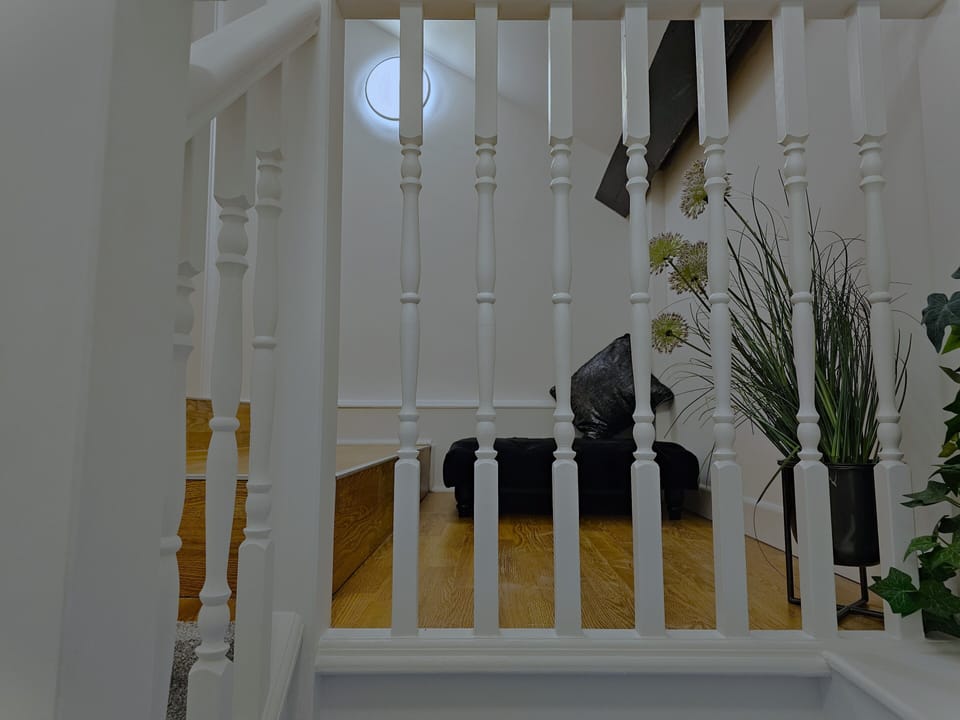 White Tulip Central 3bedroom Duplex Loft Apartment in Liverpool