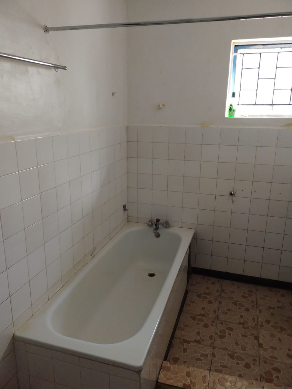 Standard Single Room | Bathroom