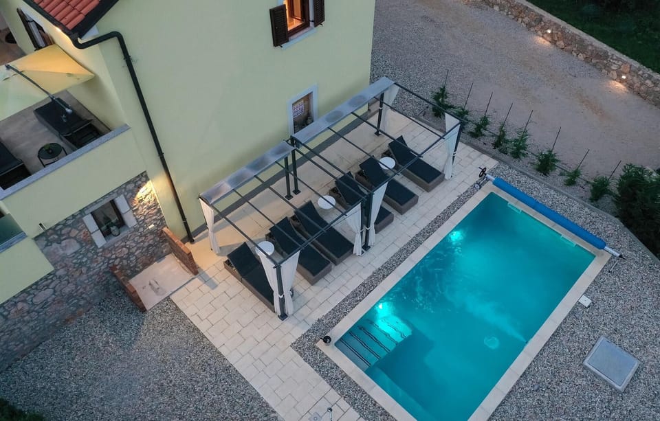 pool