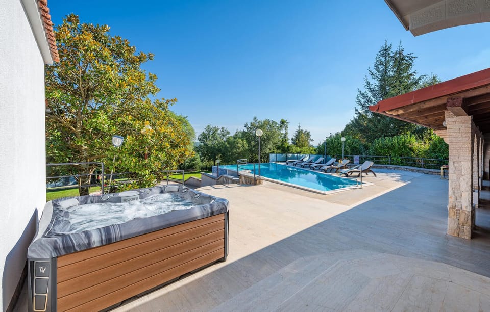 pool