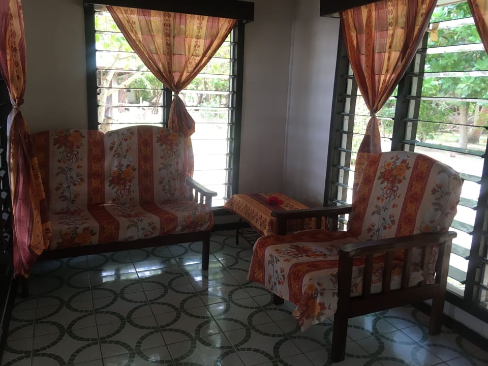Standard Studio | Living area