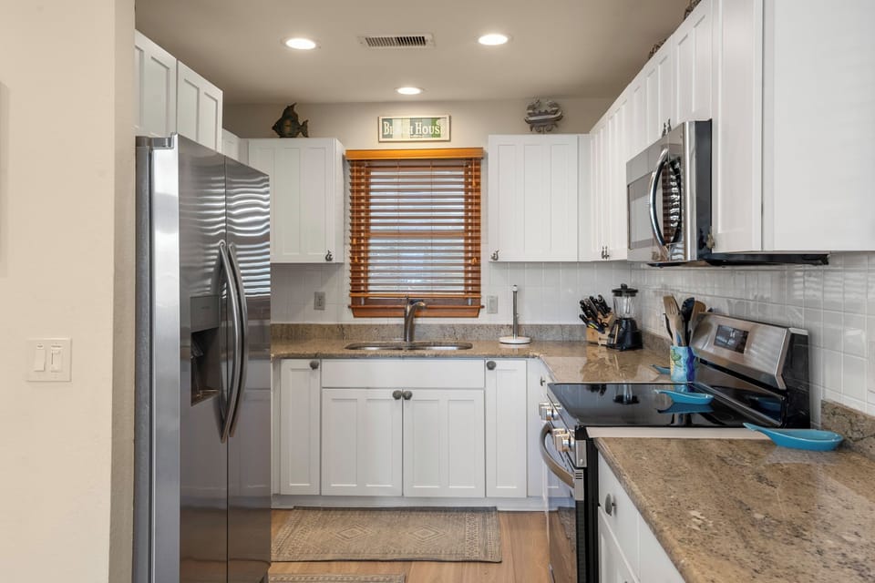 WH359: A Whale Of A Time | Top Level Kitchen