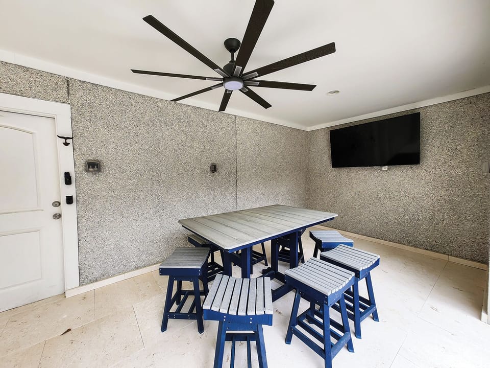 Outdoor Dining Area