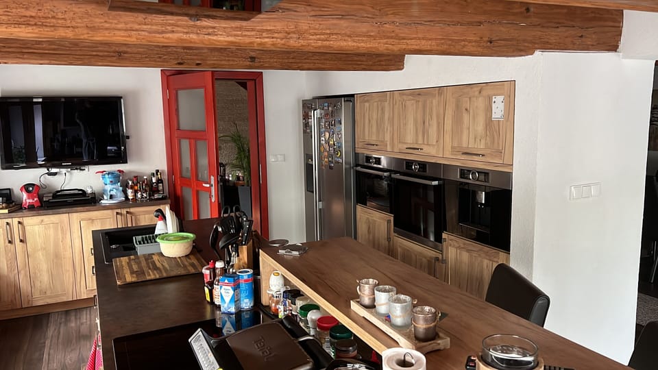 Family Villa | Private kitchen | Full-size fridge, microwave, oven, stovetop