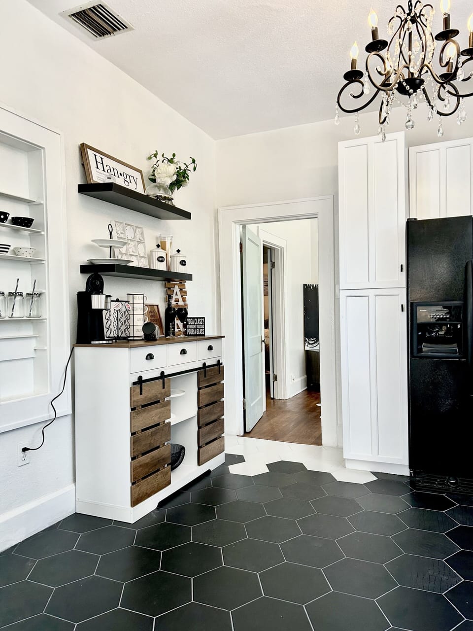 Kitchen with Coffee Bar. Hot or cold brew coffee maker.