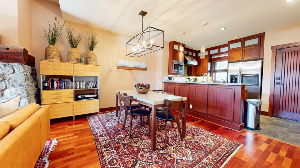 Townhome, 3 Bedrooms | Private kitchen | Coffee/tea maker, fridge, oven, toaster