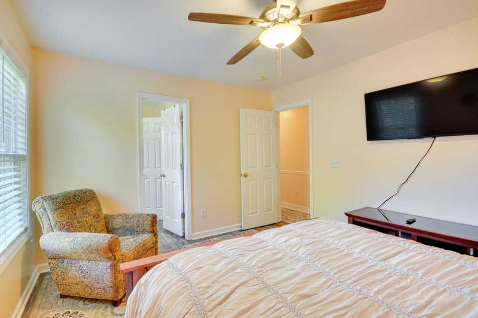 House (3 Bedrooms) | Interior