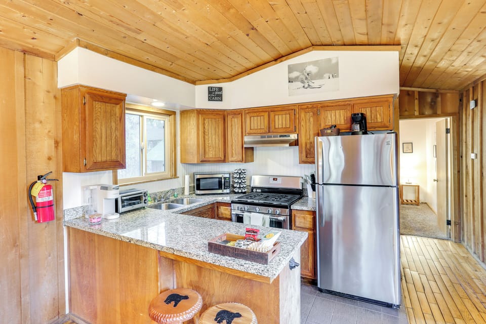 House (2 Bedrooms) | Interior