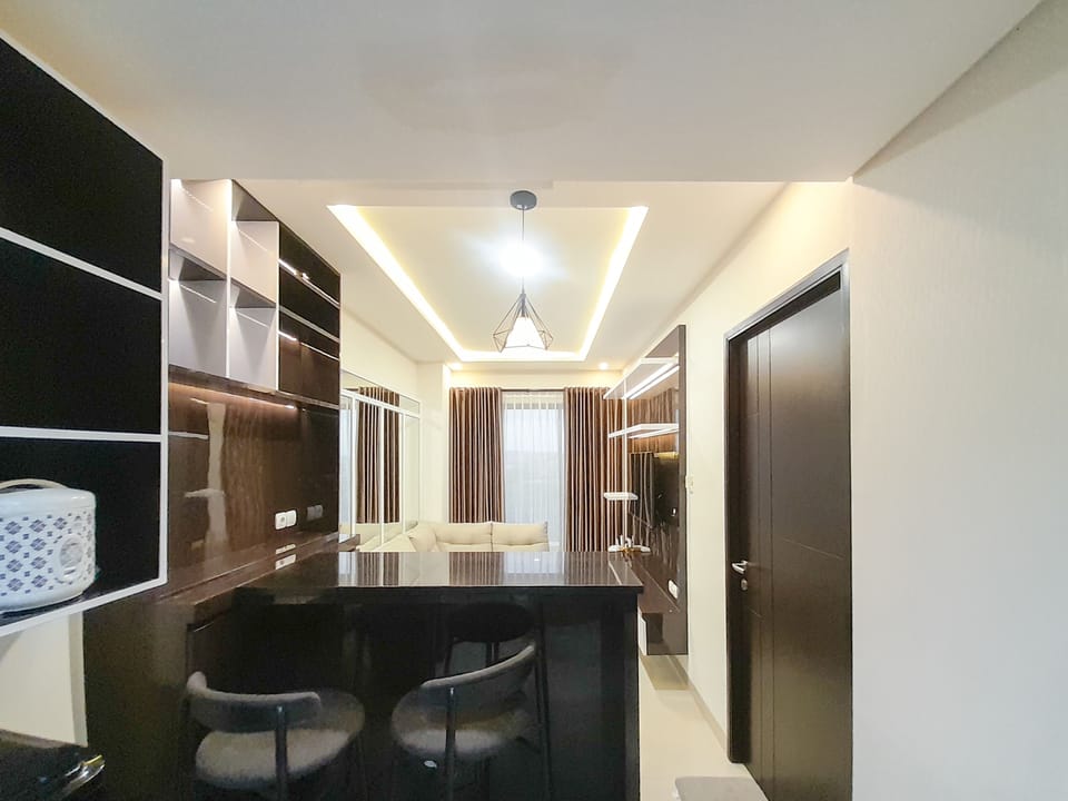 Apartment | Private kitchen | Full-size fridge, stovetop