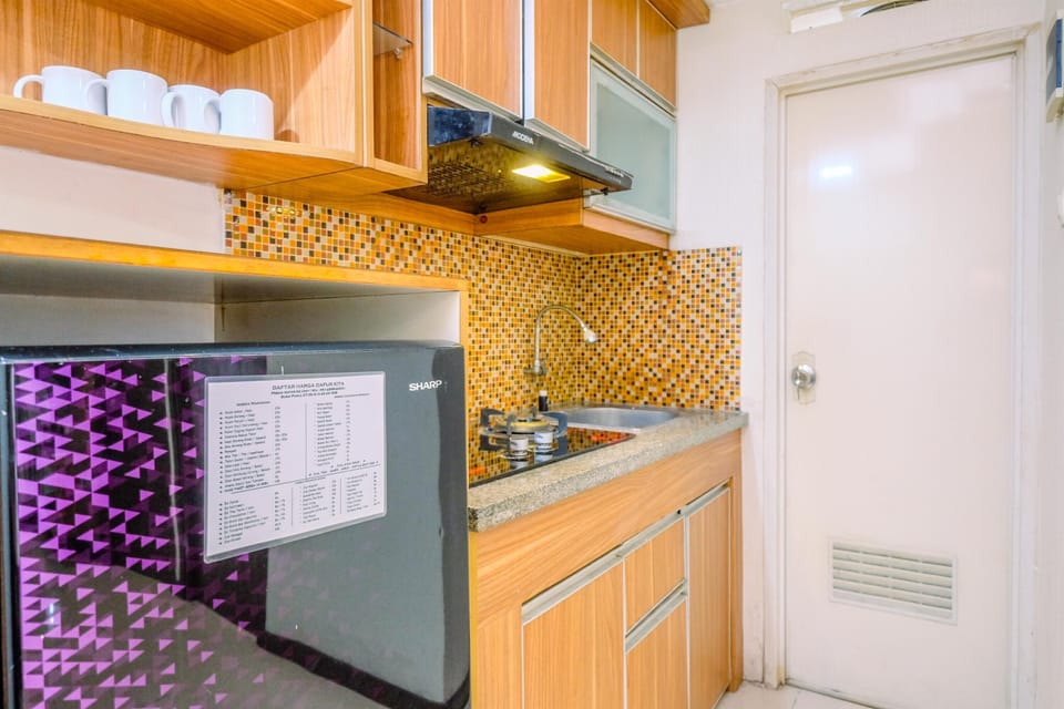 Apartment | Private kitchen | Full-size fridge, stovetop