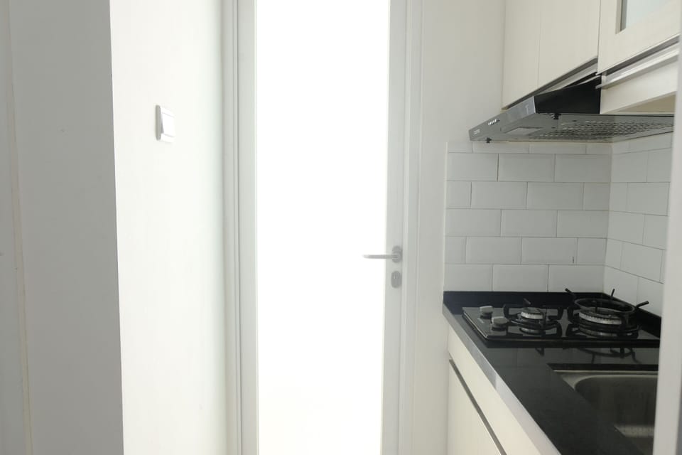 Apartment | Private kitchen | Full-size fridge, stovetop