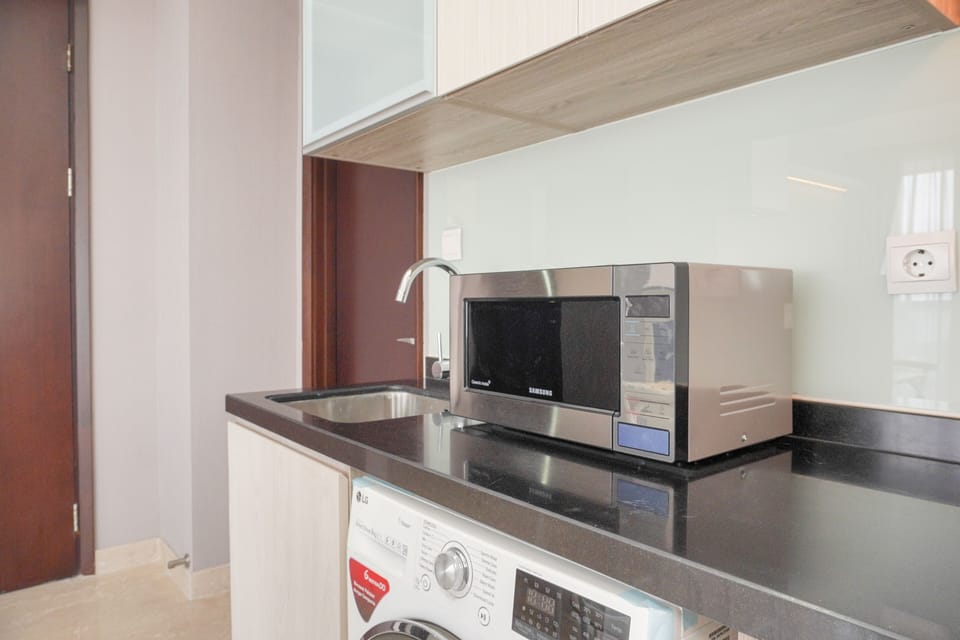 Apartment | Private kitchen | Full-size fridge, stovetop