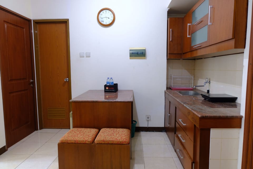 Apartment | Private kitchen | Full-size fridge, stovetop