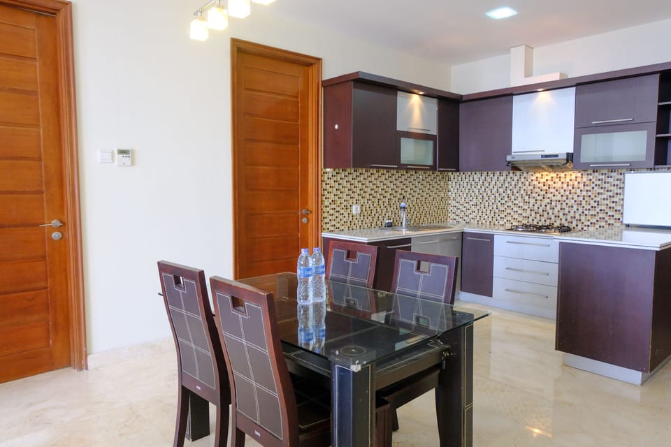 Apartment | Private kitchen | Full-size fridge, stovetop