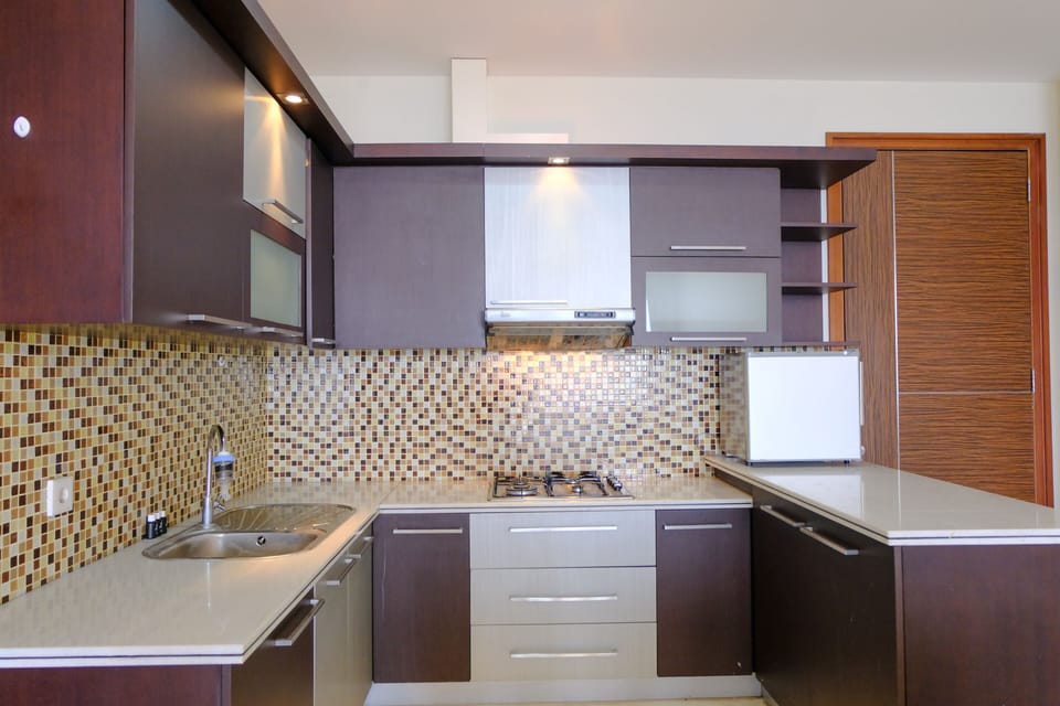 Apartment | Private kitchen | Full-size fridge, stovetop