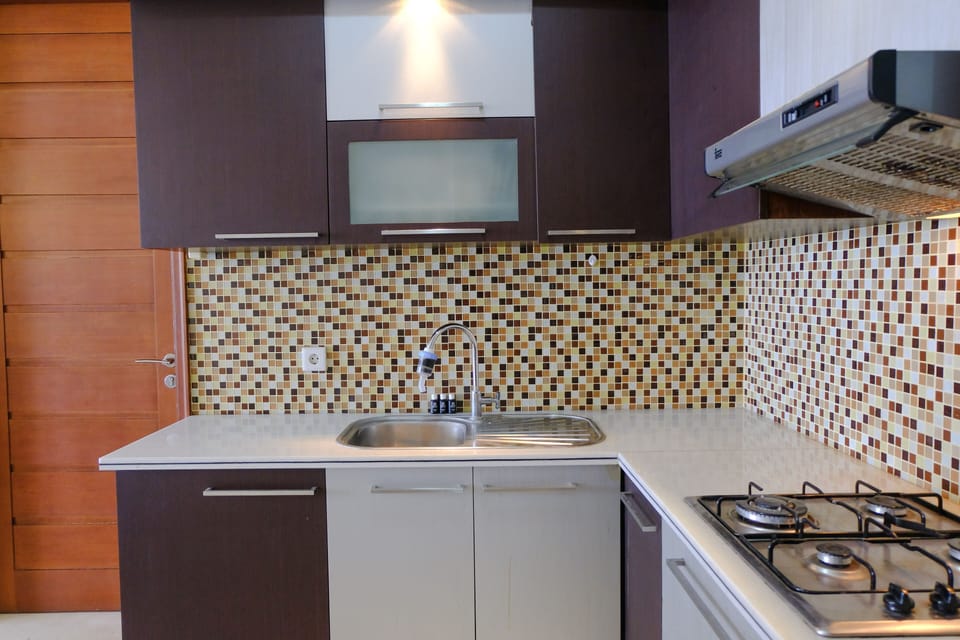 Apartment | Private kitchen | Full-size fridge, stovetop
