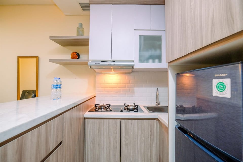 Apartment | Private kitchen | Full-size fridge, stovetop