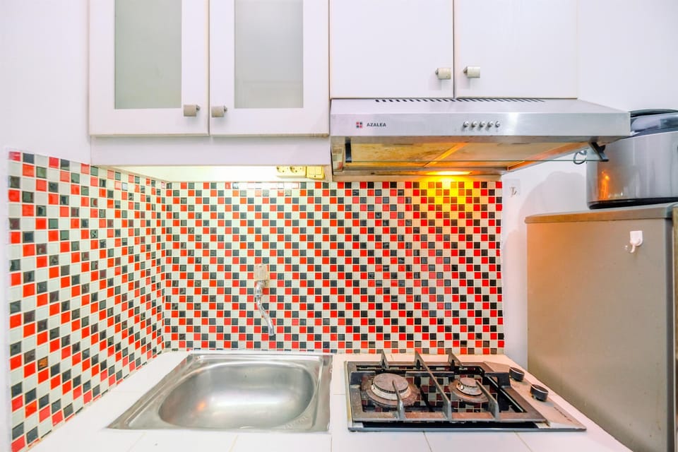 Studio | Private kitchen | Full-size fridge, stovetop