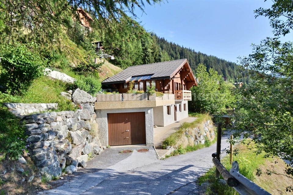Exterior - Garage - Terrace