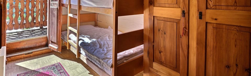 Bedroom with bunk bed