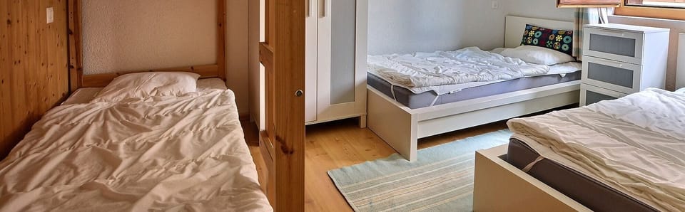 Bedroom with 4 beds