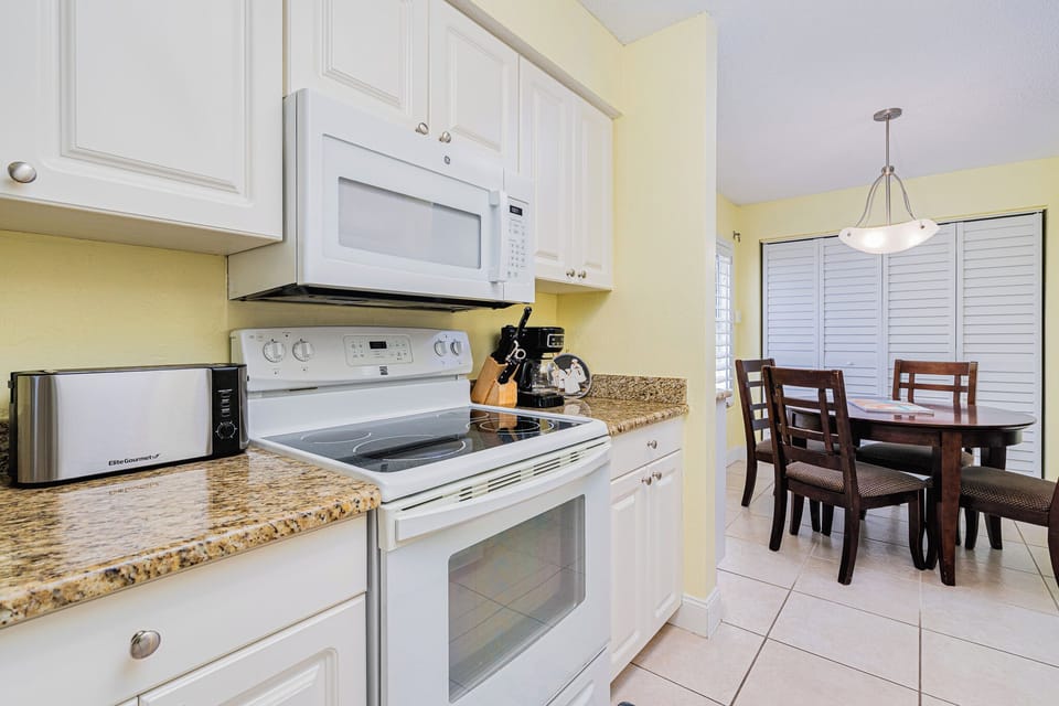 Full stocked kitchen