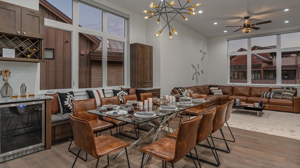 Dining Area, Upper Level - Table with seating for ten