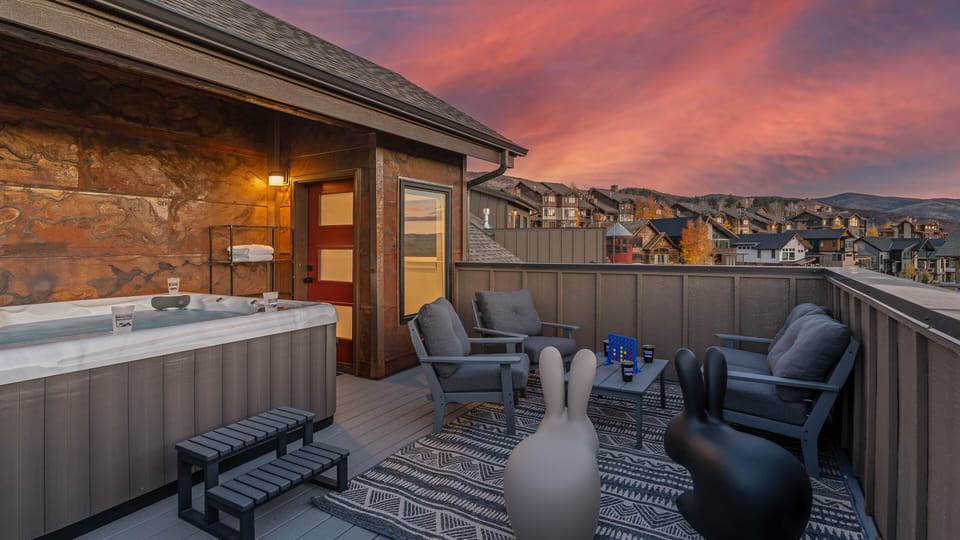 Hot Tub, Rooftop Level Deck - Seating area beside the hot tub
