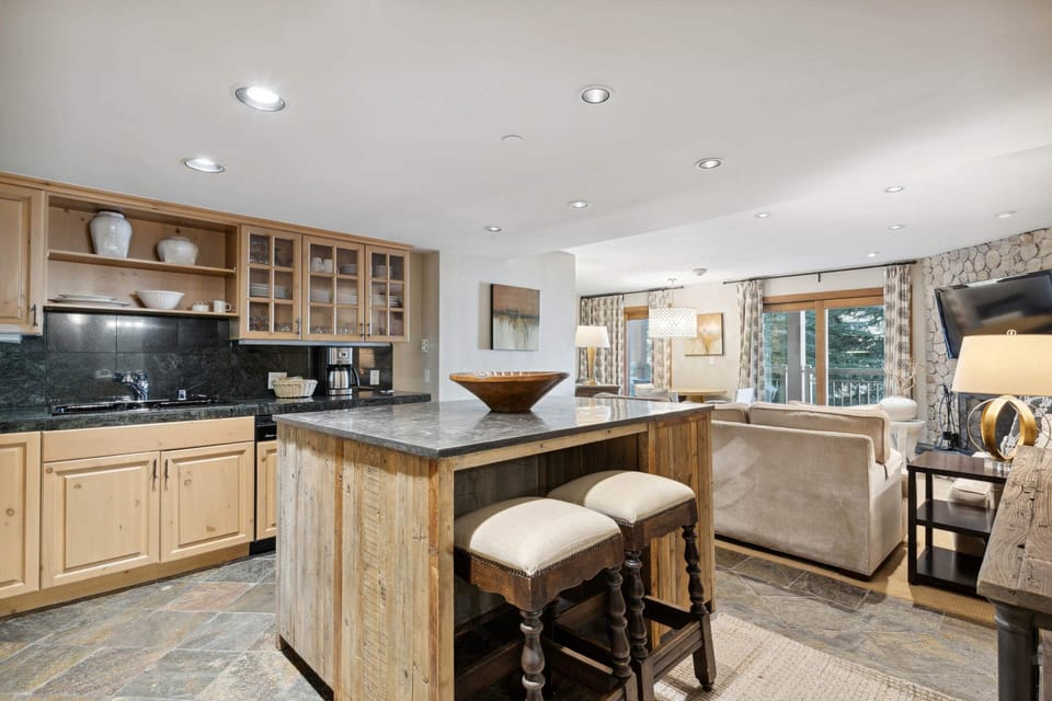 lodgeatlionshead-210-5471_53133130754_o